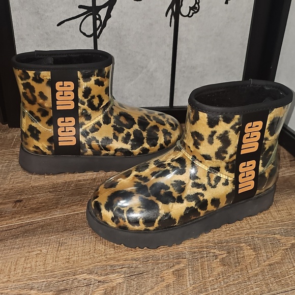 UGG Clear Mini Panther Animal Print Winter Waterproof Boots Size 5 - Picture 2 of 11